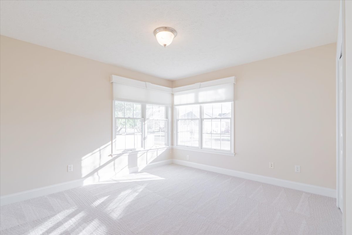 1612 Myra Lane, Bloomington, IL 61704