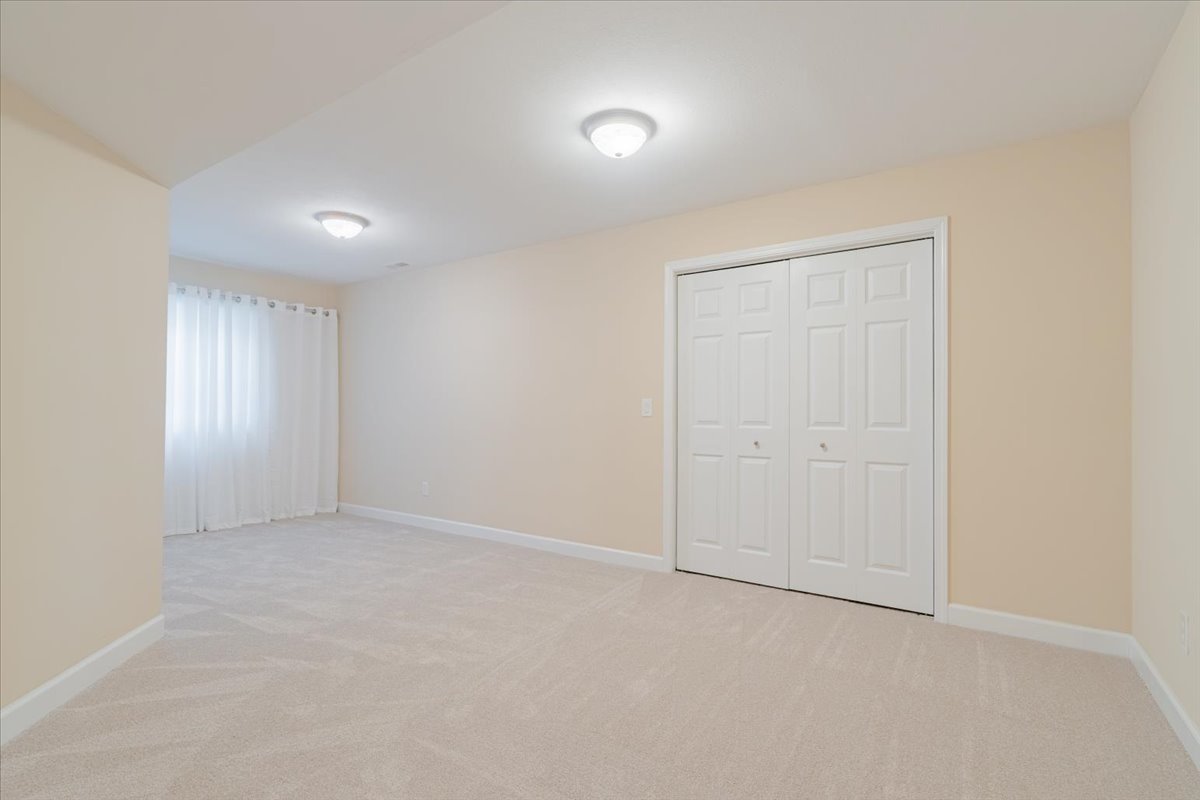 1612 Myra Lane, Bloomington, IL 61704