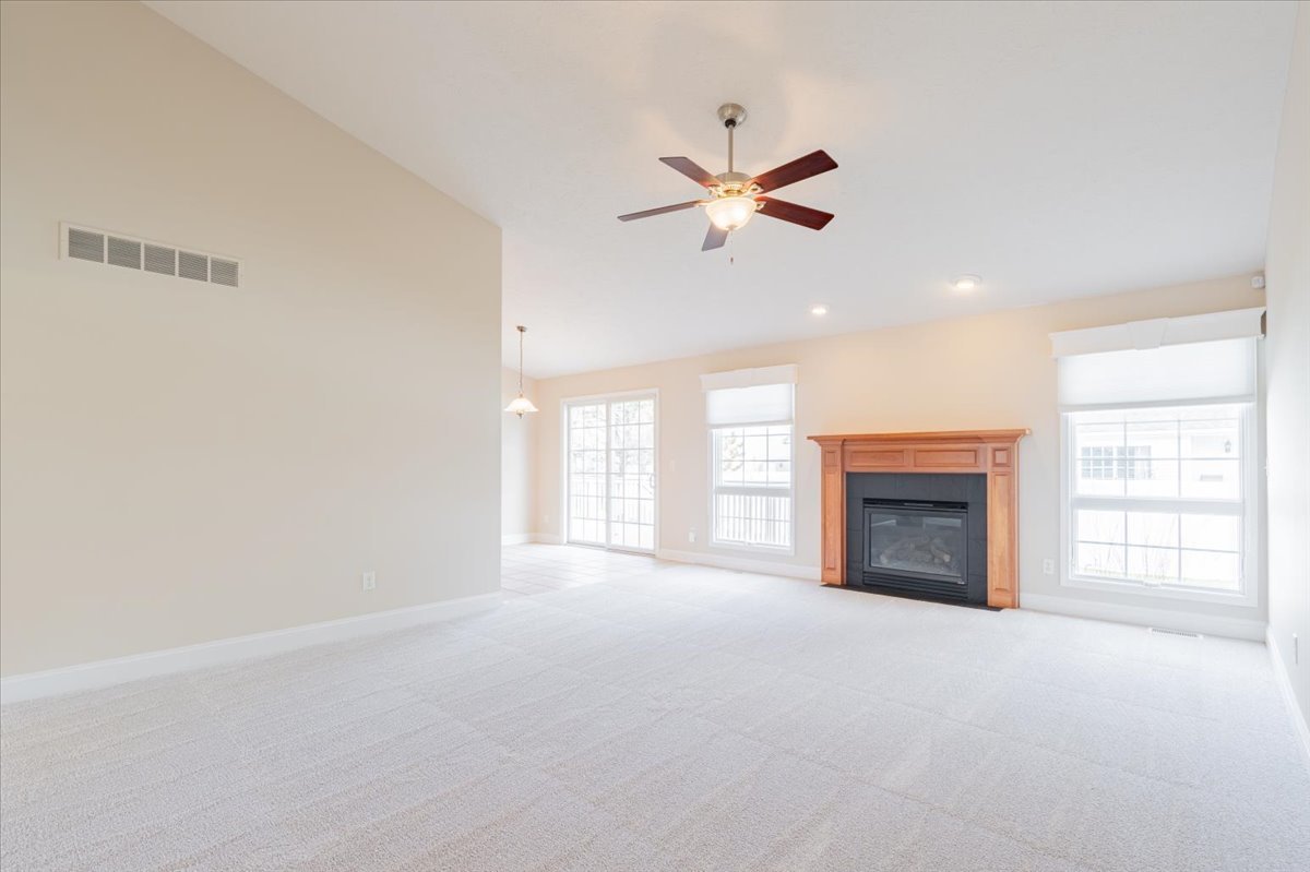 1612 Myra Lane, Bloomington, IL 61704