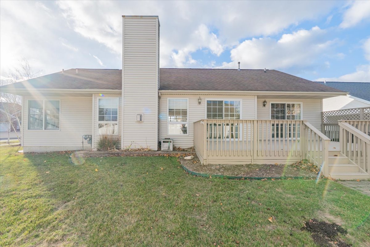 1612 Myra Lane, Bloomington, IL 61704