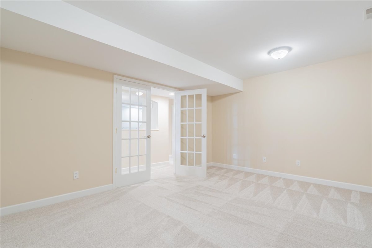 1612 Myra Lane, Bloomington, IL 61704