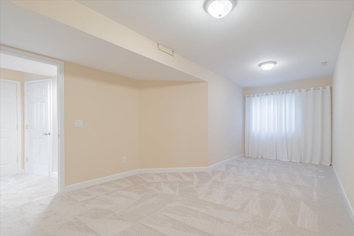 1612 Myra Lane, Bloomington, IL 61704