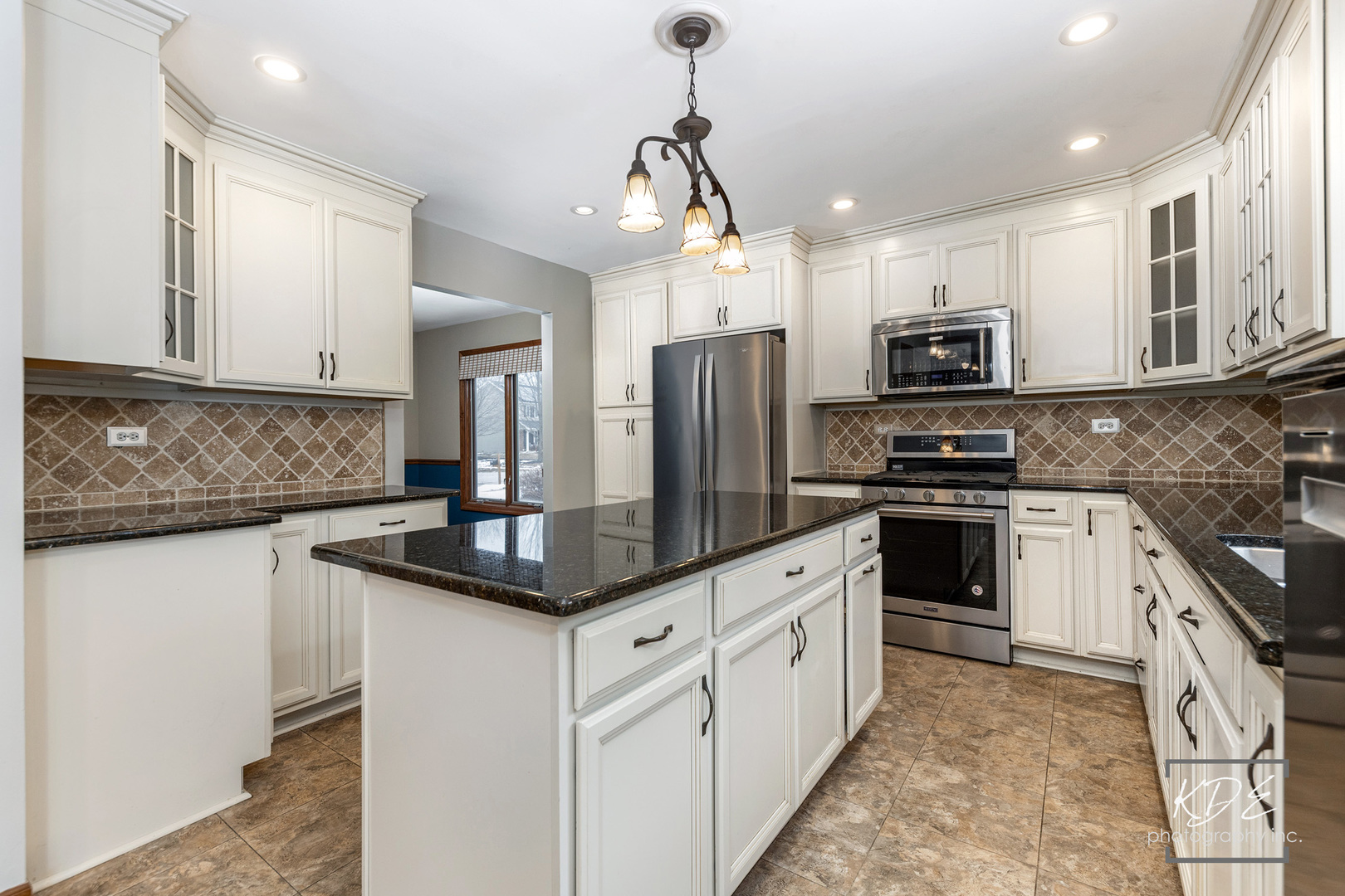 515 Cimarron Drive, Aurora, IL 60504