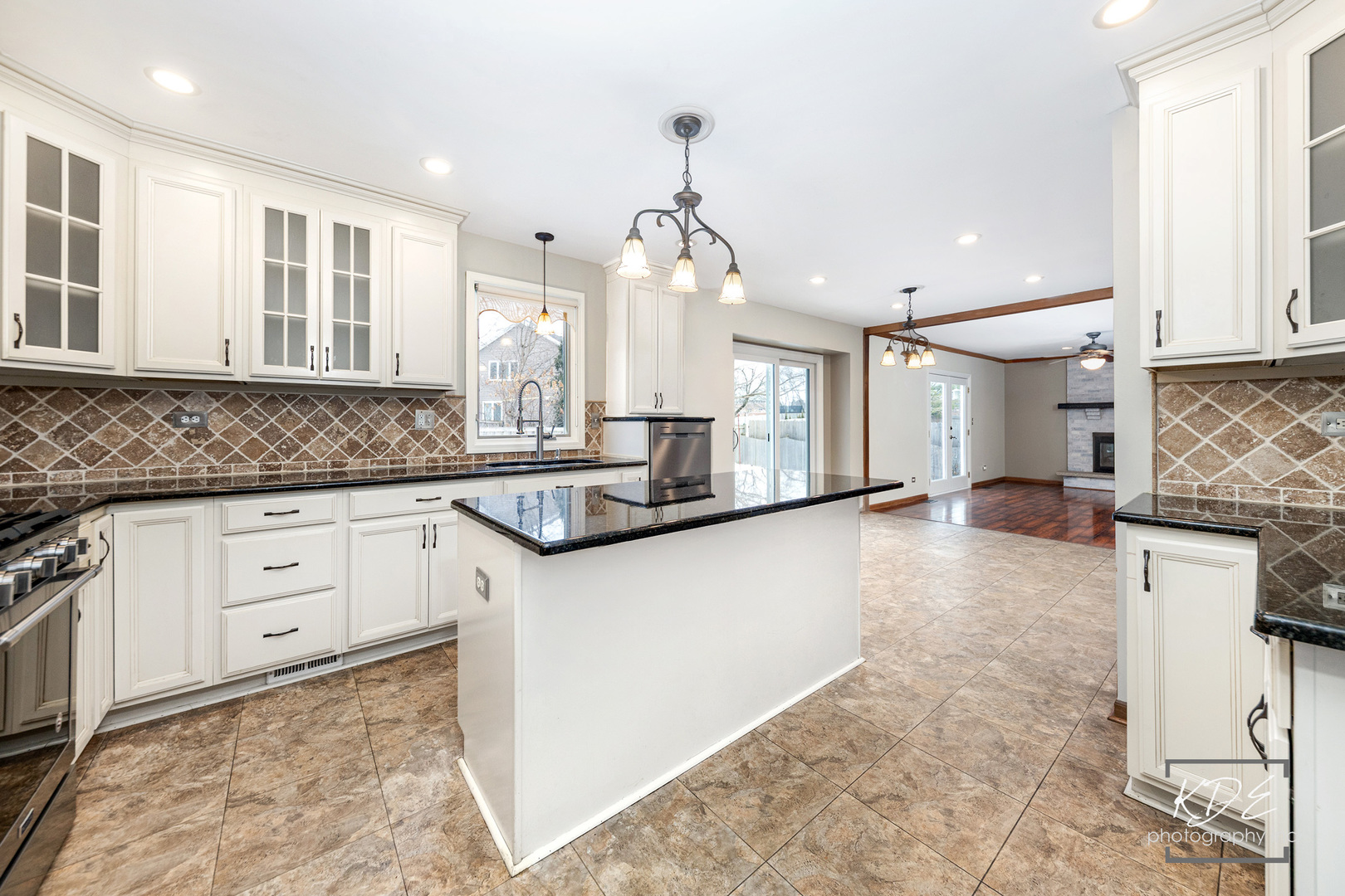 515 Cimarron Drive, Aurora, IL 60504