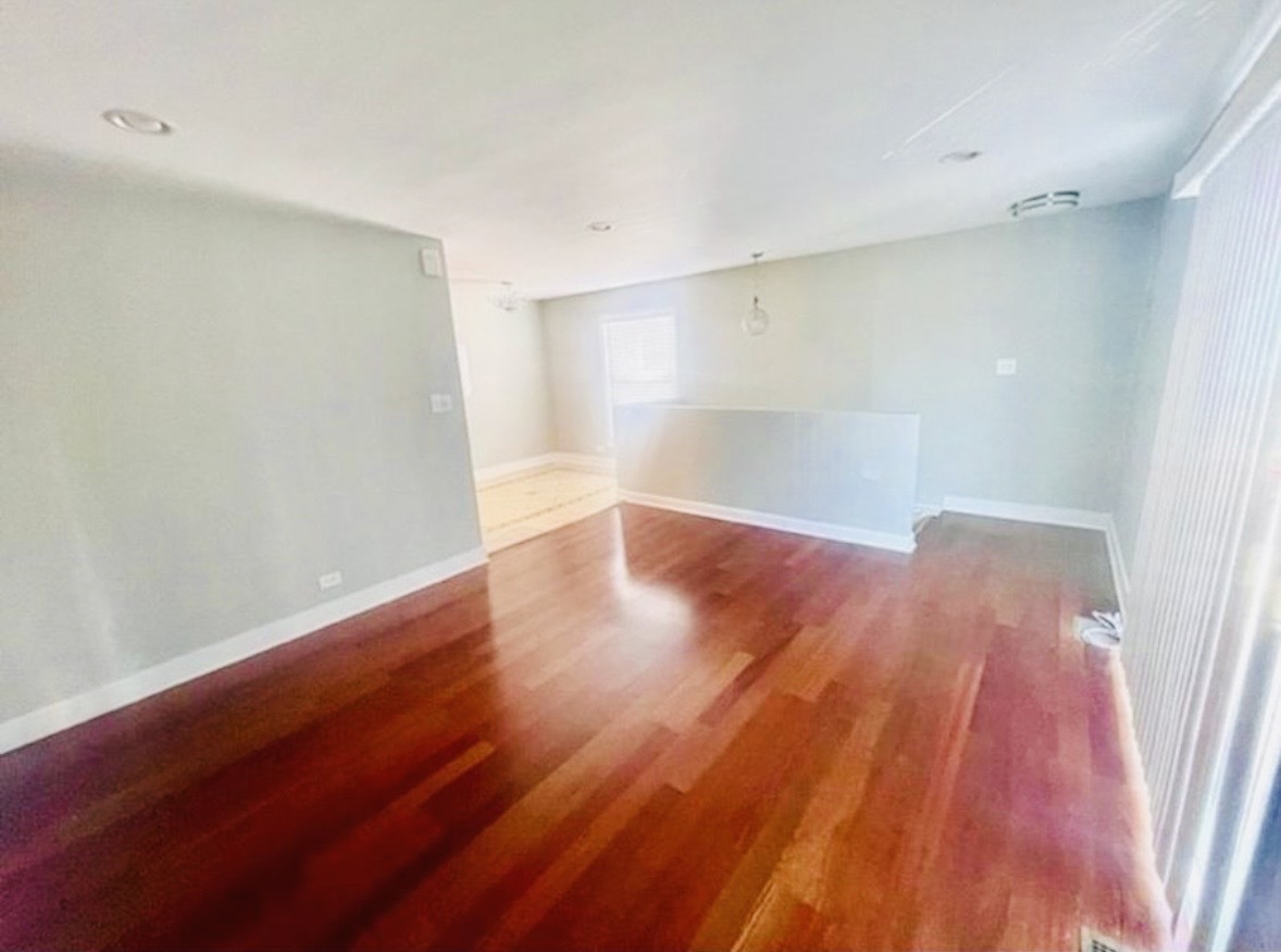 600 Academy Court #600, Schaumburg, IL 60194