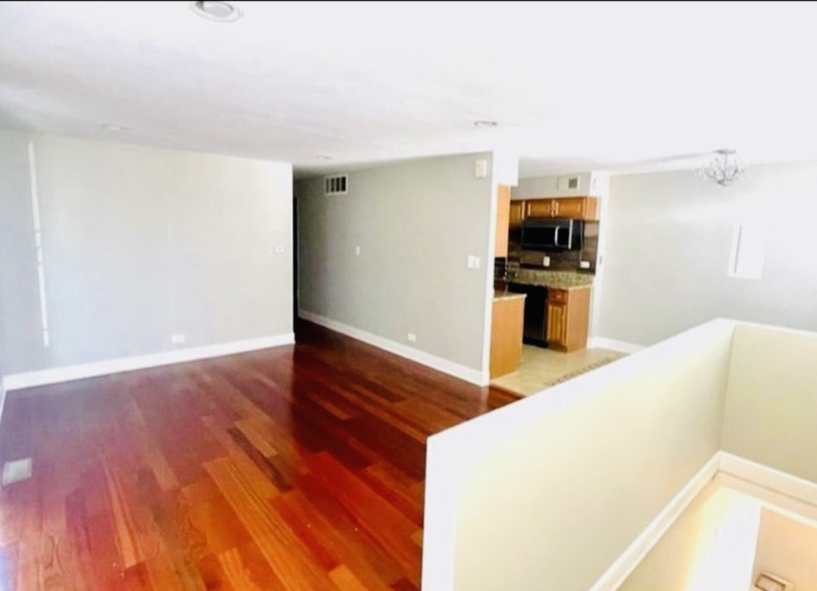 600 Academy Court #600, Schaumburg, IL 60194