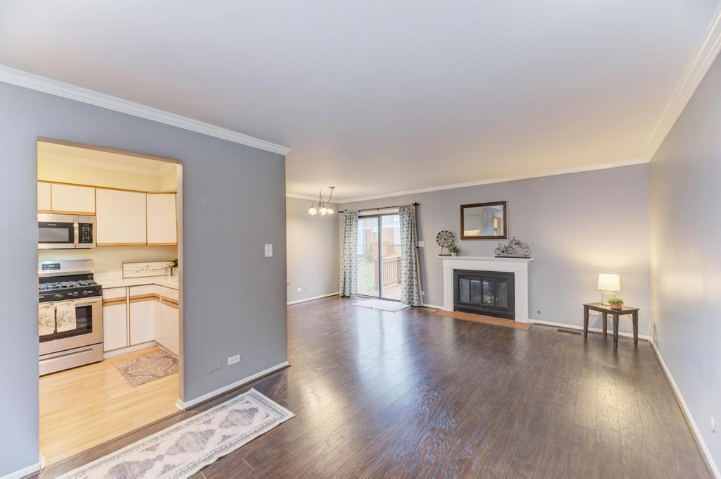 1631 Southampton Court, Wheaton, IL 60189