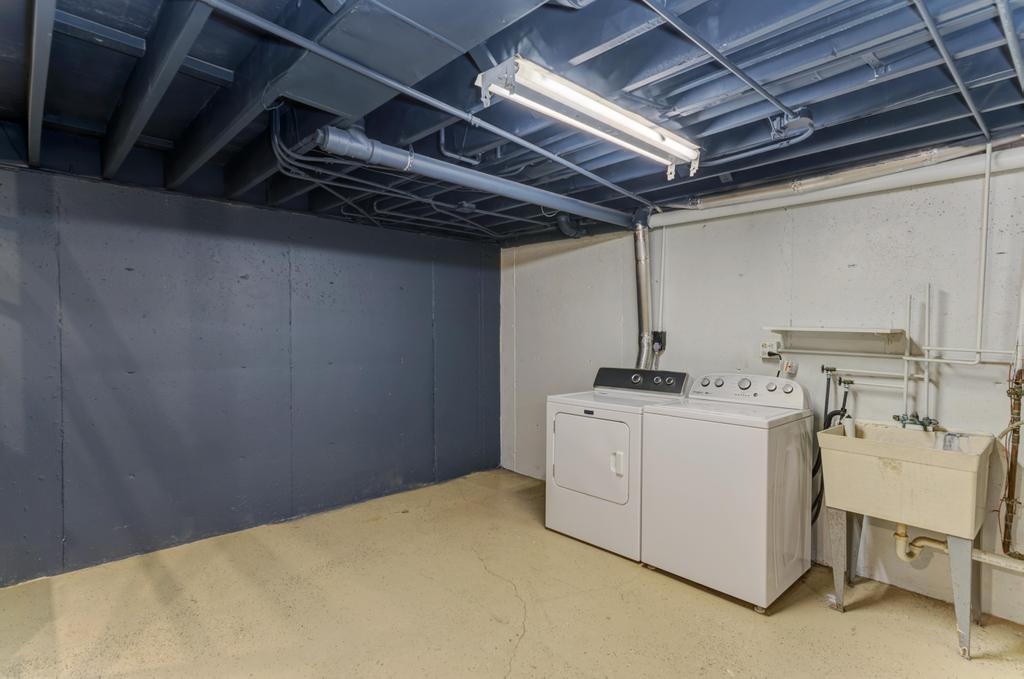 1631 Southampton Court, Wheaton, IL 60189