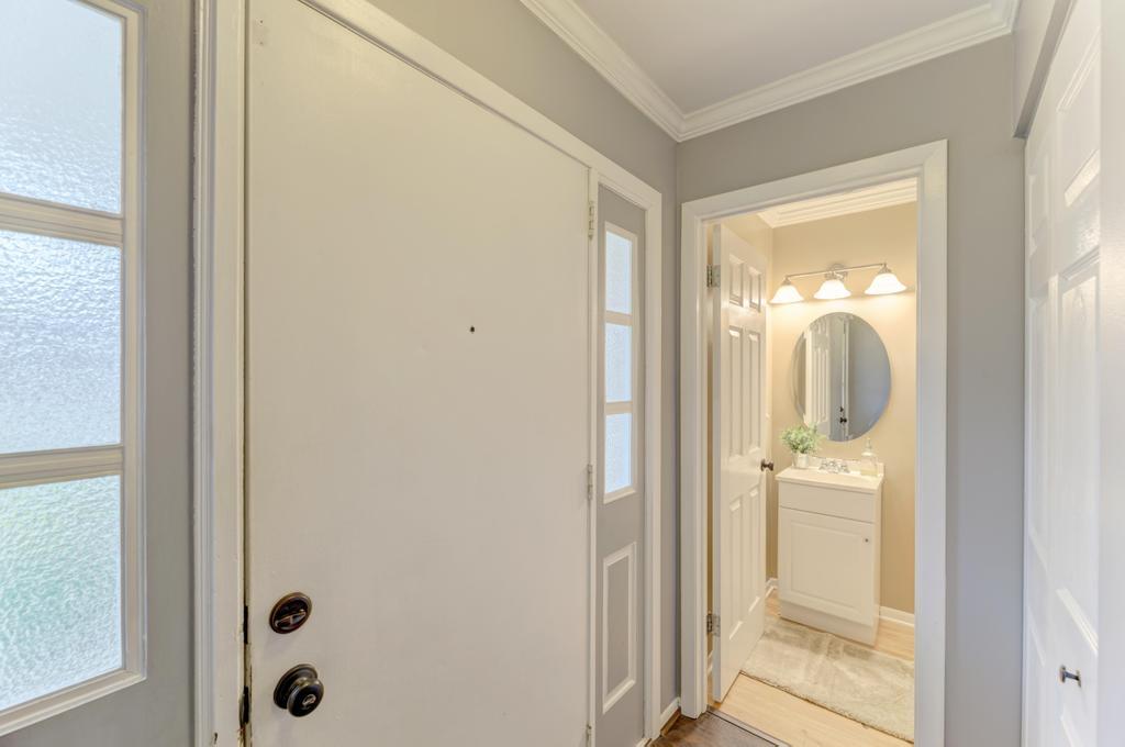 1631 Southampton Court, Wheaton, IL 60189