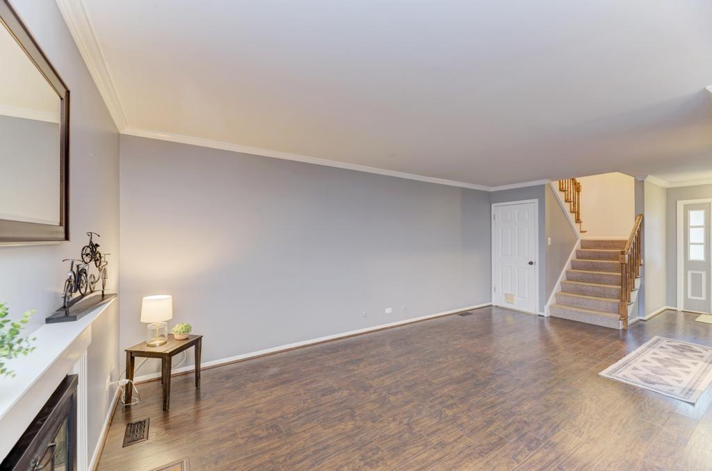 1631 Southampton Court, Wheaton, IL 60189