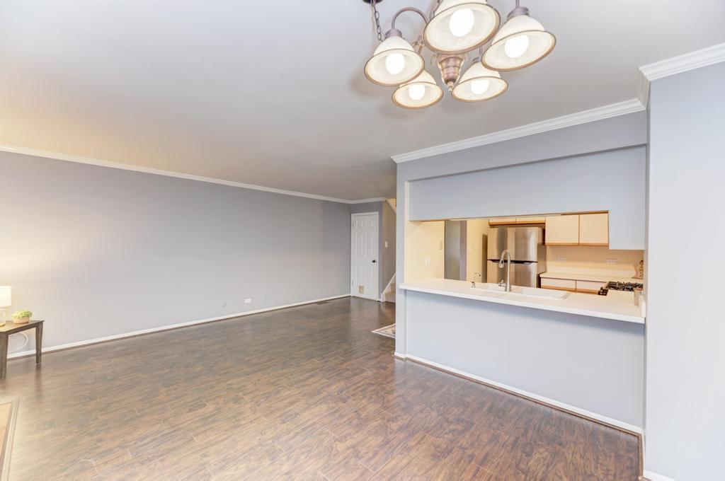 1631 Southampton Court, Wheaton, IL 60189