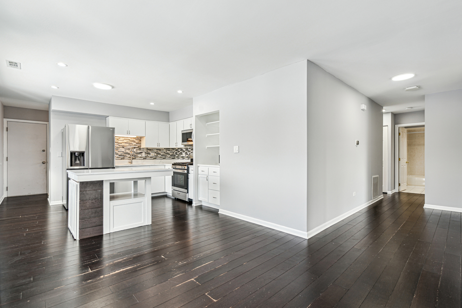 Westchester, IL 60154