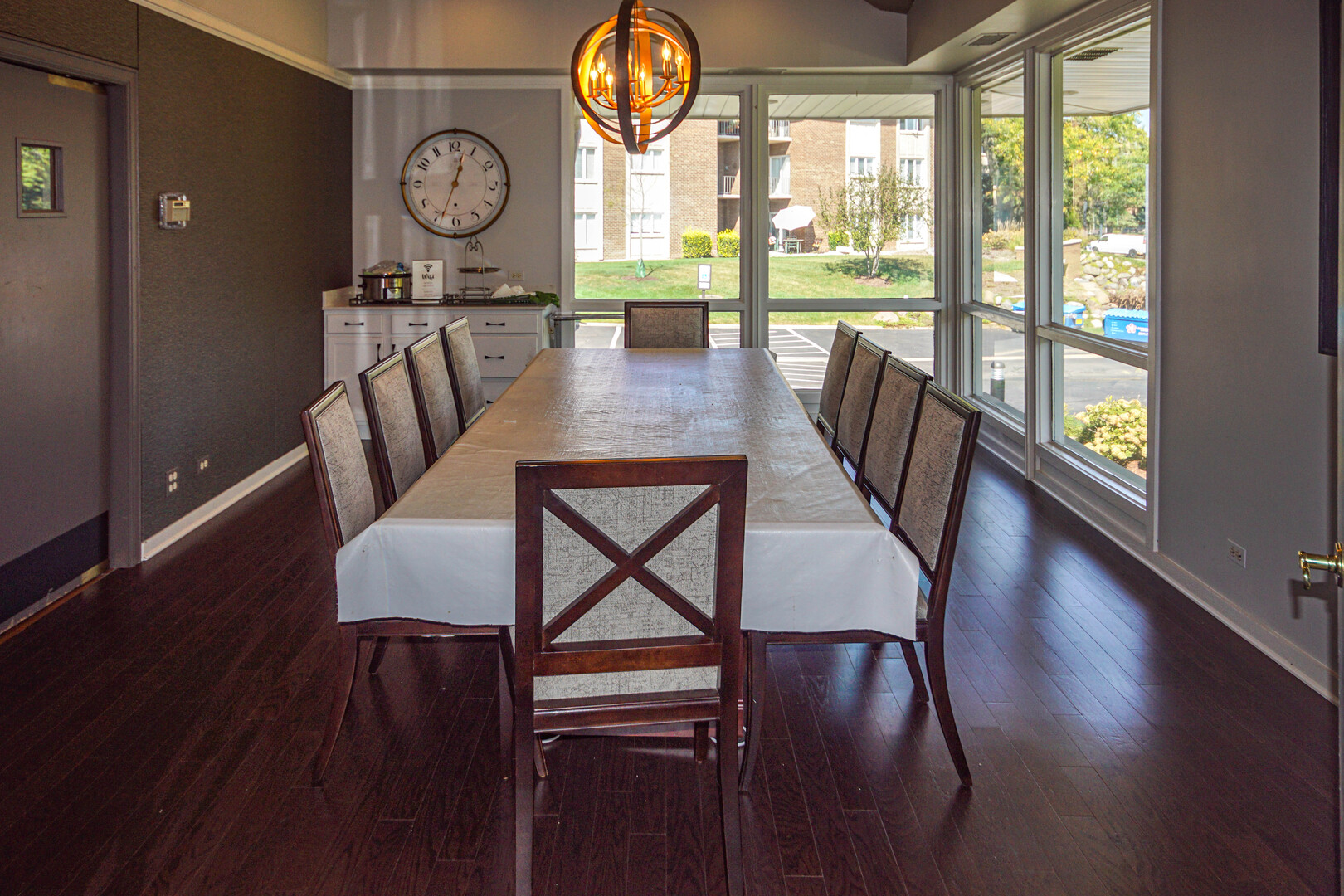 1 Oak Brook Club Drive #B-301, Oak Brook, IL 60523