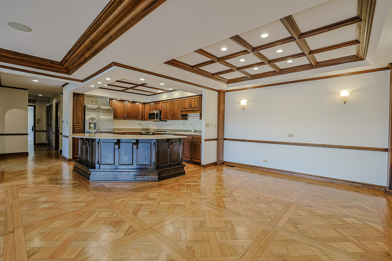 1 Oak Brook Club Drive #B-301, Oak Brook, IL 60523