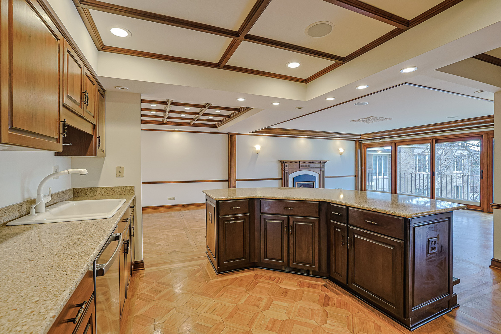 1 Oak Brook Club Drive #B-301, Oak Brook, IL 60523