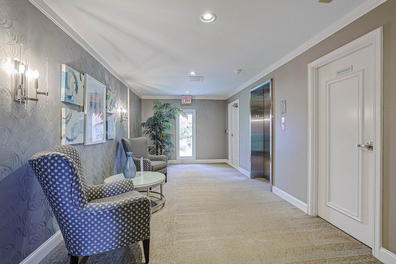 1 Oak Brook Club Drive #B-301, Oak Brook, IL 60523