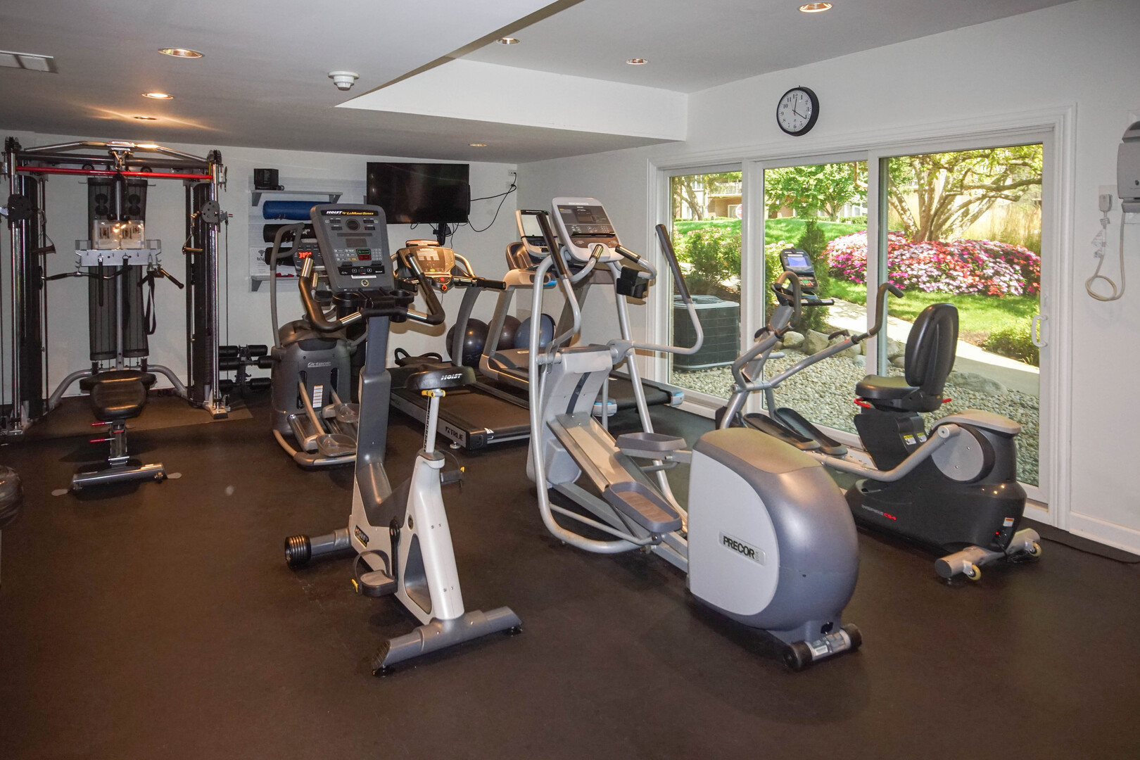 1 Oak Brook Club Drive #B-301, Oak Brook, IL 60523