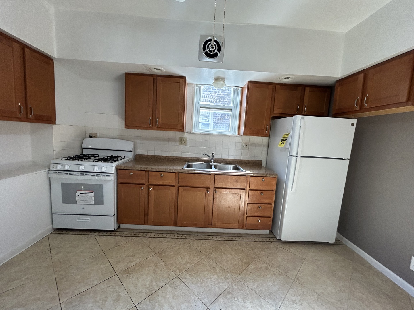 1415 N Massasoit Avenue, Chicago, IL 60651