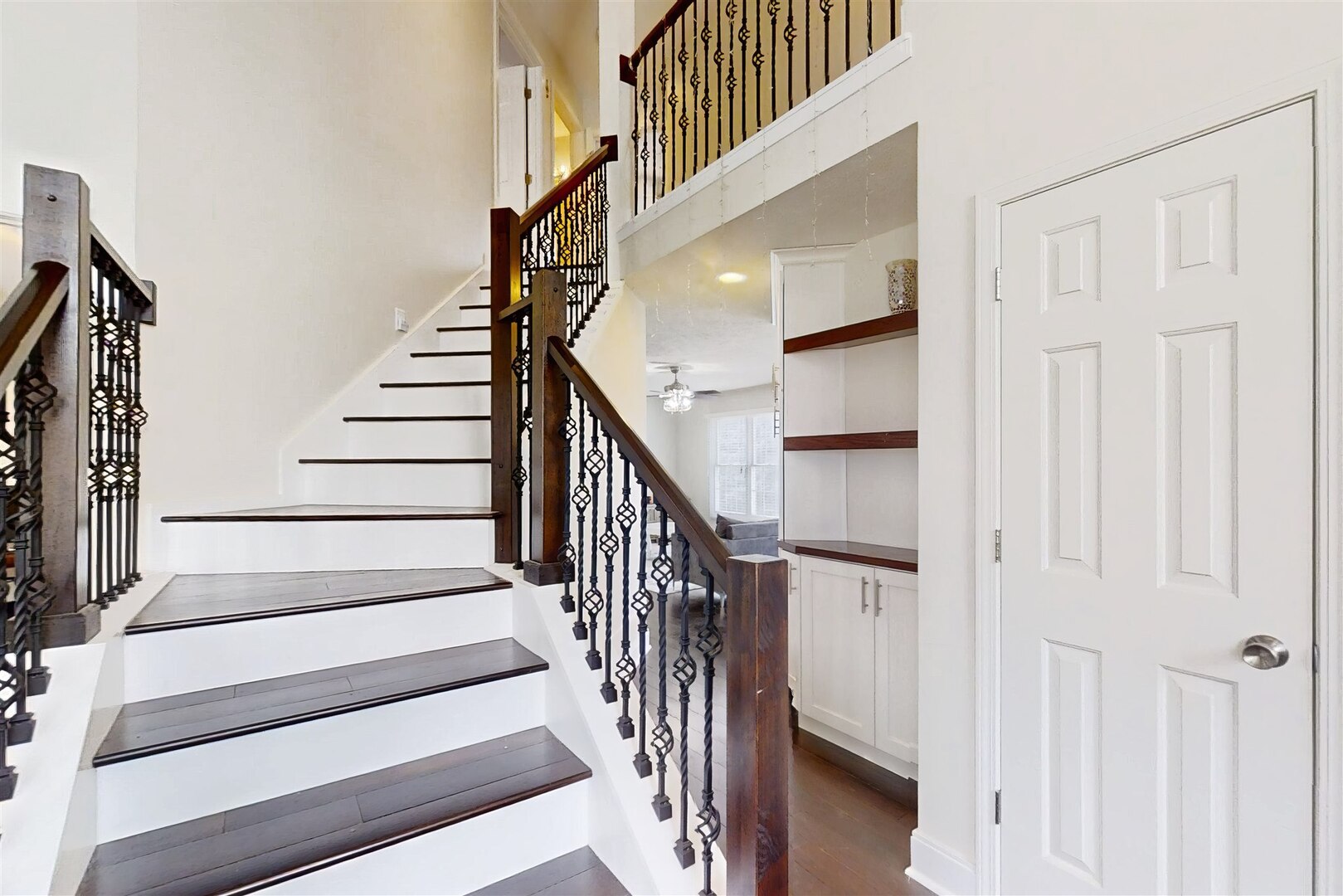 2822 Chesapeake Lane, Bloomington, IL 61704