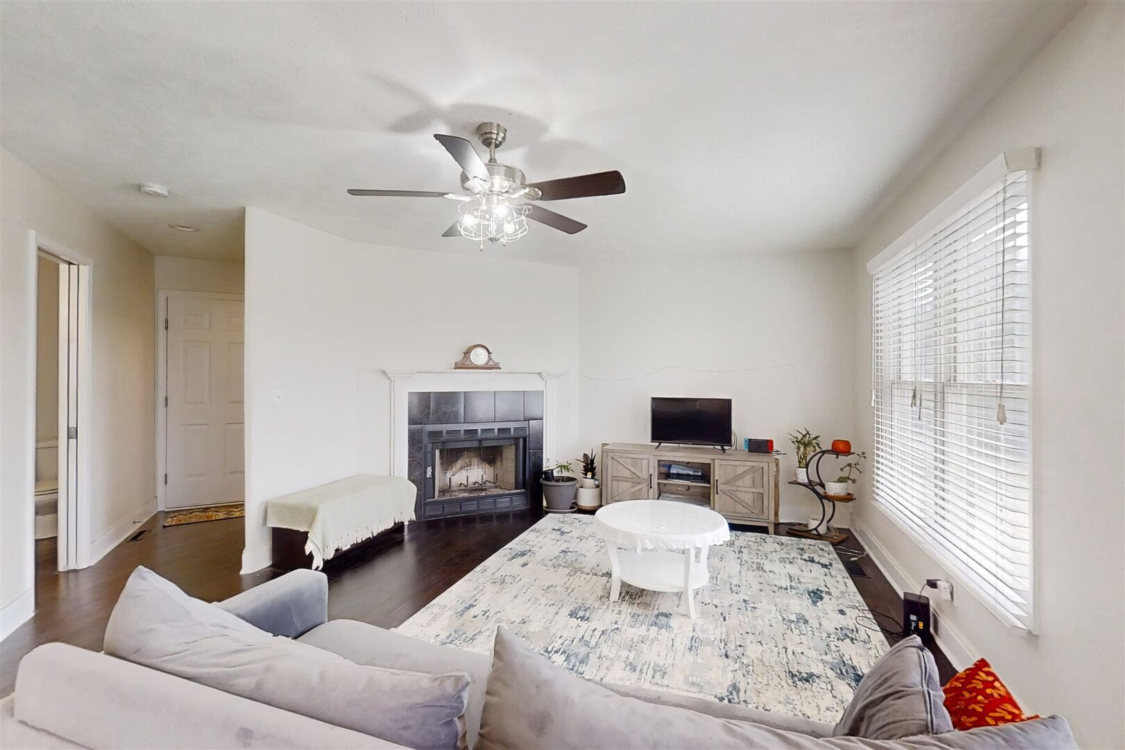 2822 Chesapeake Lane, Bloomington, IL 61704