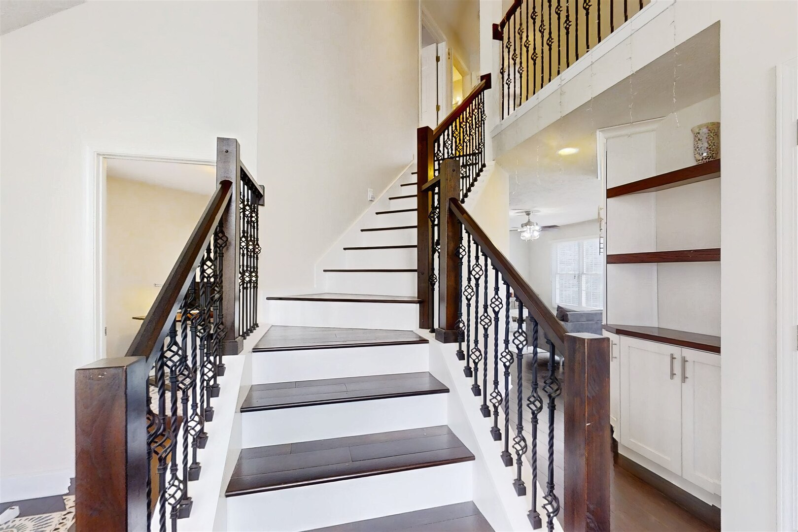 2822 Chesapeake Lane, Bloomington, IL 61704