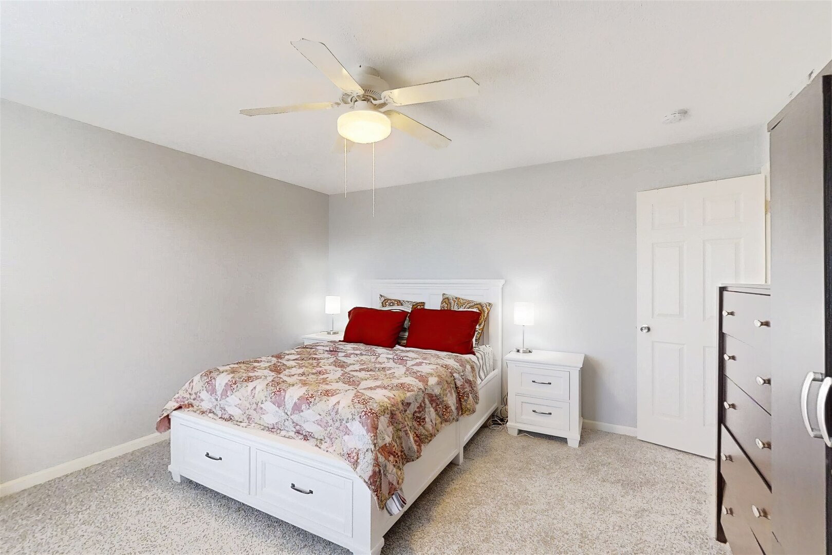 2822 Chesapeake Lane, Bloomington, IL 61704