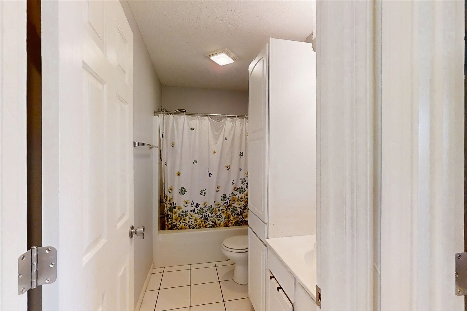 2822 Chesapeake Lane, Bloomington, IL 61704