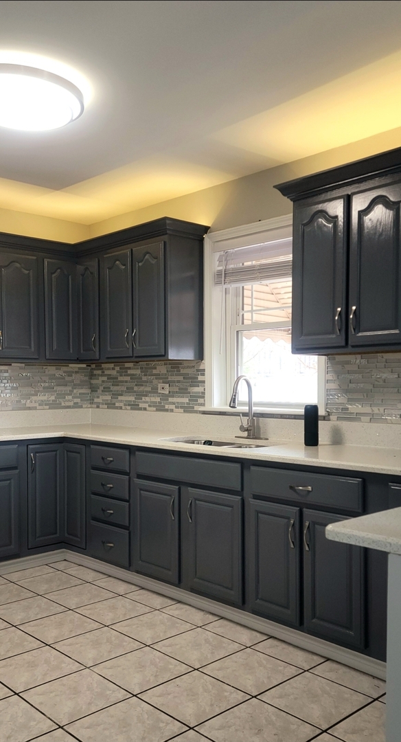 4758 S CAMPBELL Avenue, Chicago, IL 60632