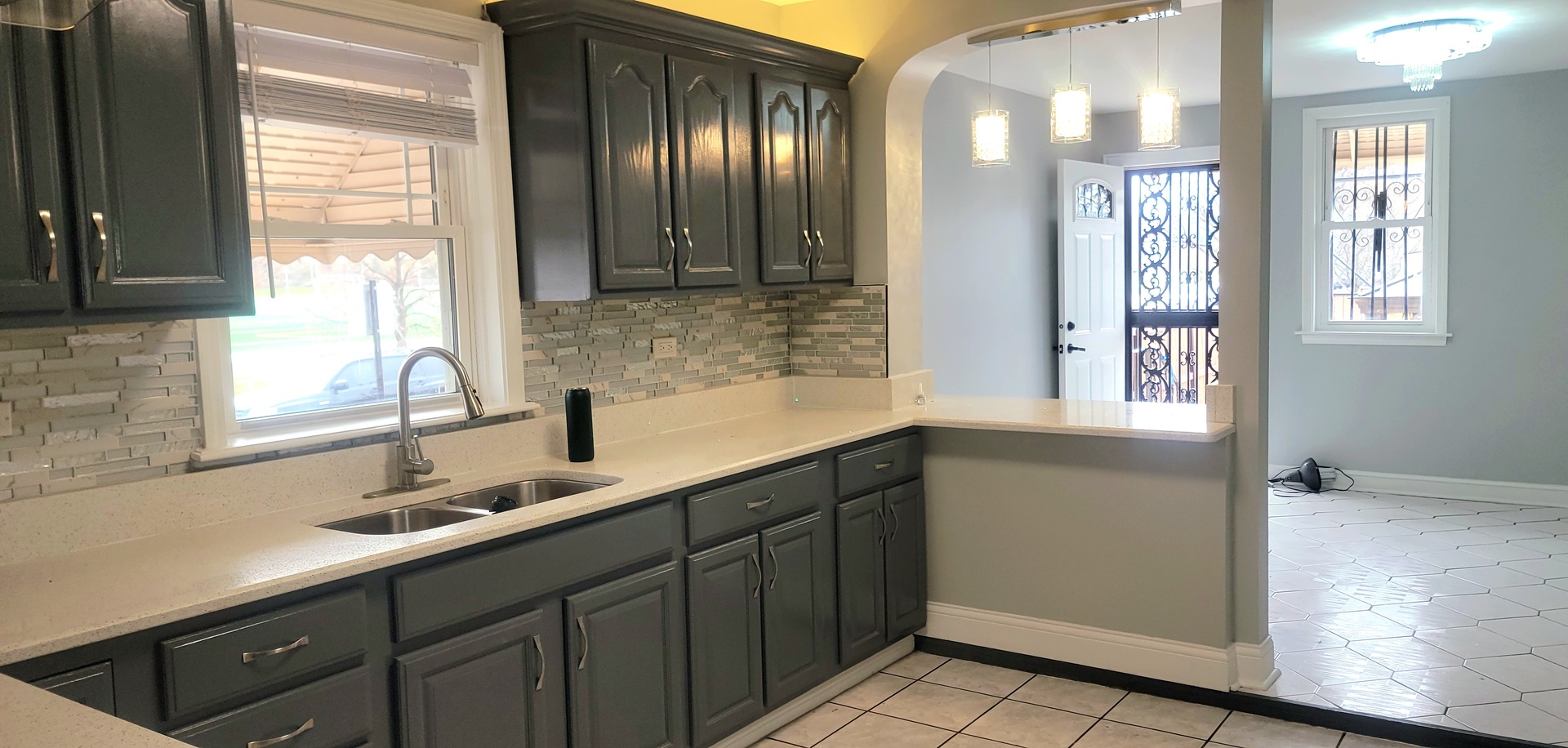 4758 S CAMPBELL Avenue, Chicago, IL 60632