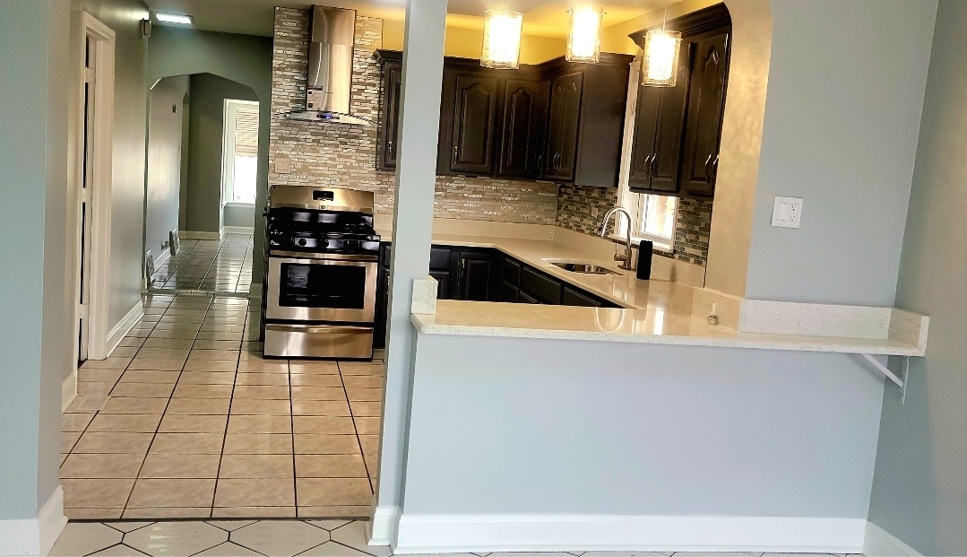 4758 S CAMPBELL Avenue, Chicago, IL 60632