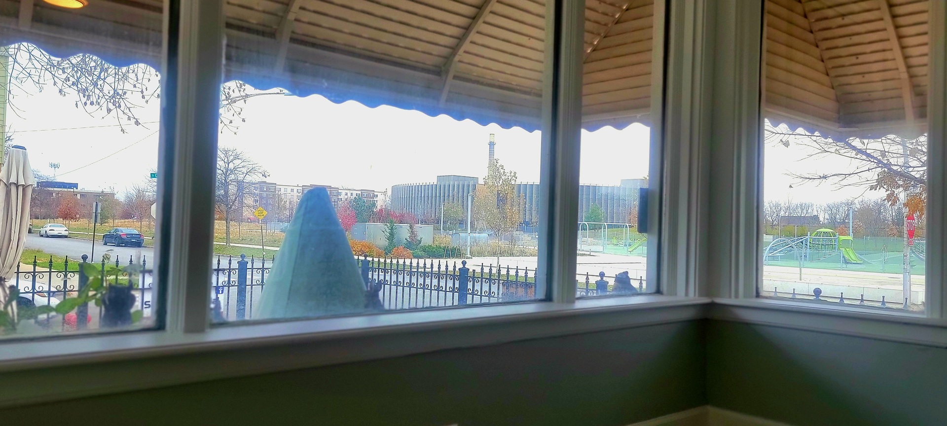 4758 S CAMPBELL Avenue, Chicago, IL 60632