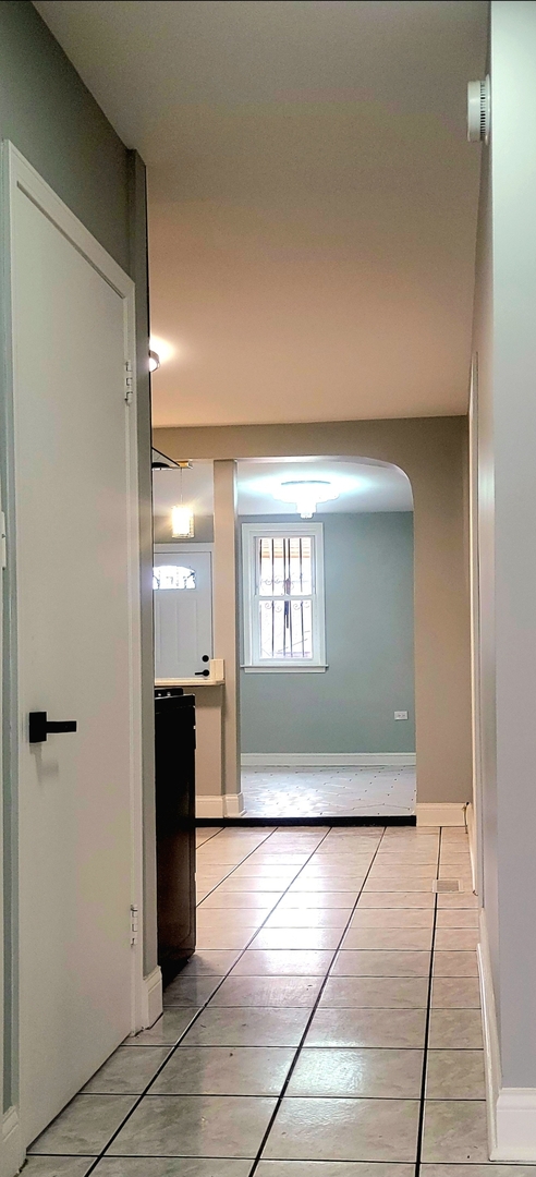 4758 S CAMPBELL Avenue, Chicago, IL 60632