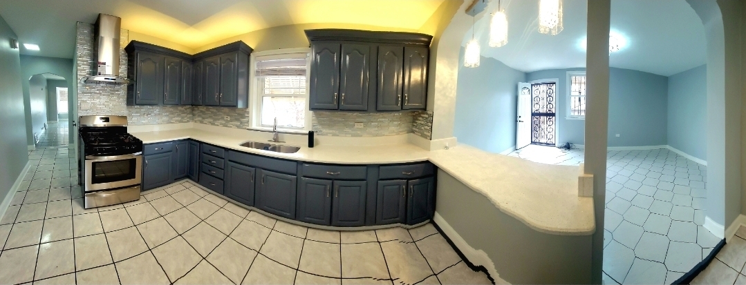 4758 S CAMPBELL Avenue, Chicago, IL 60632