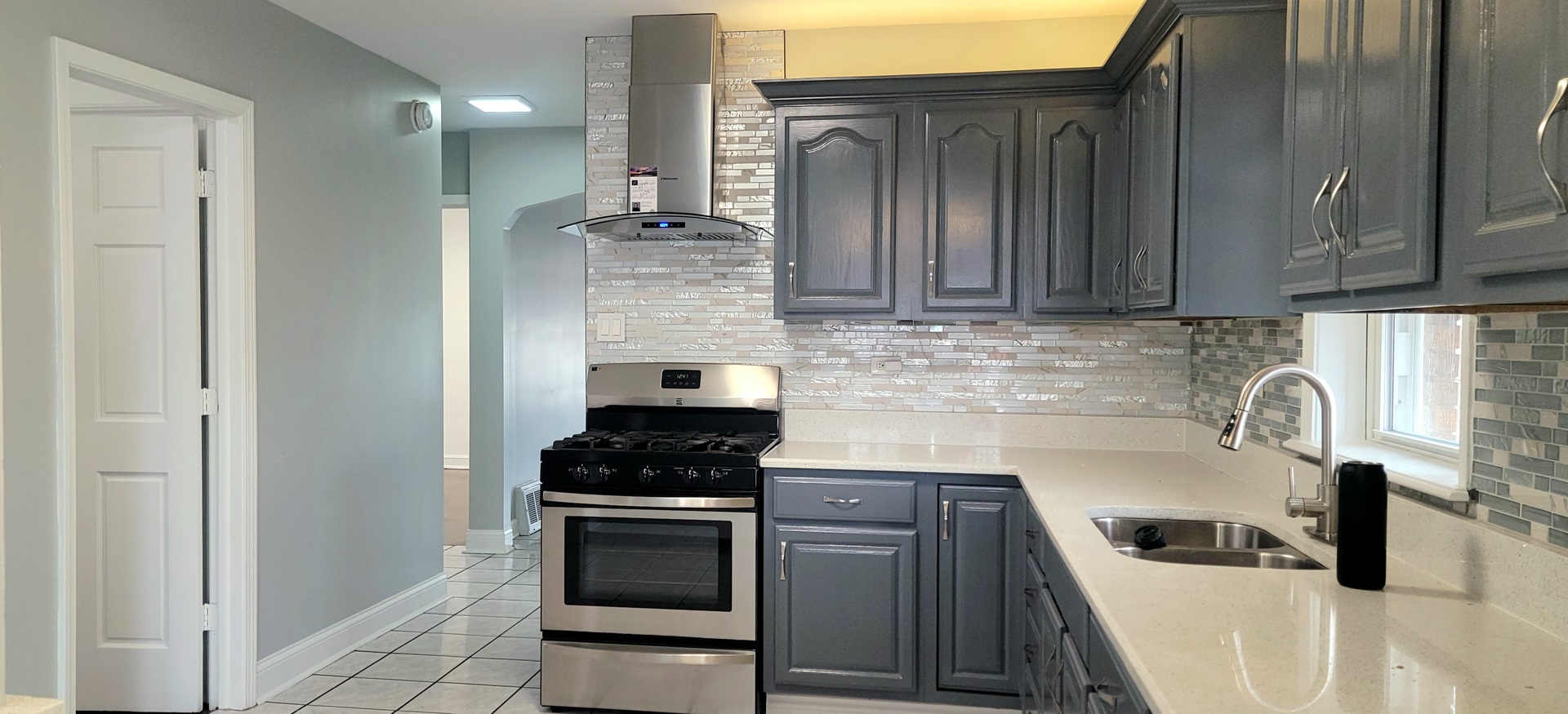 4758 S CAMPBELL Avenue, Chicago, IL 60632