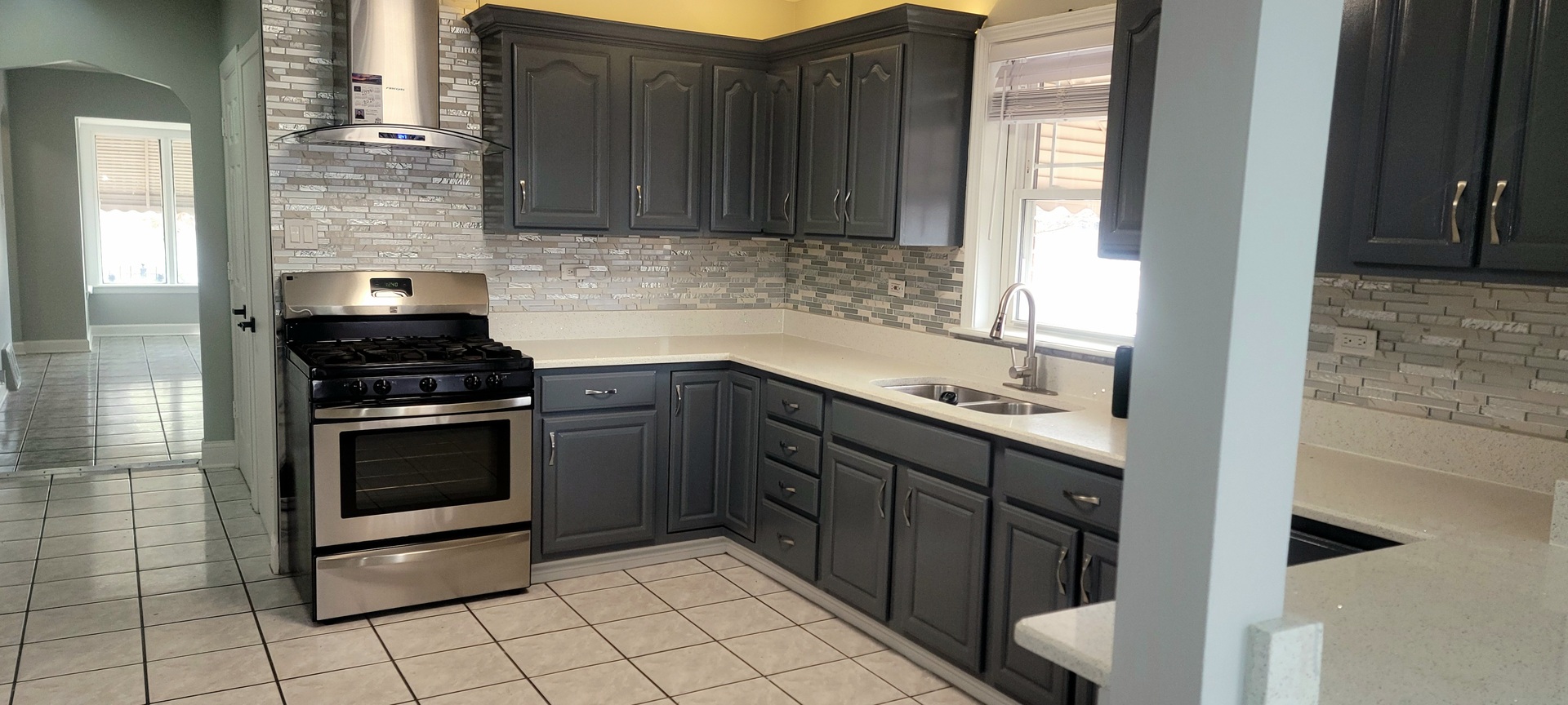 4758 S CAMPBELL Avenue, Chicago, IL 60632