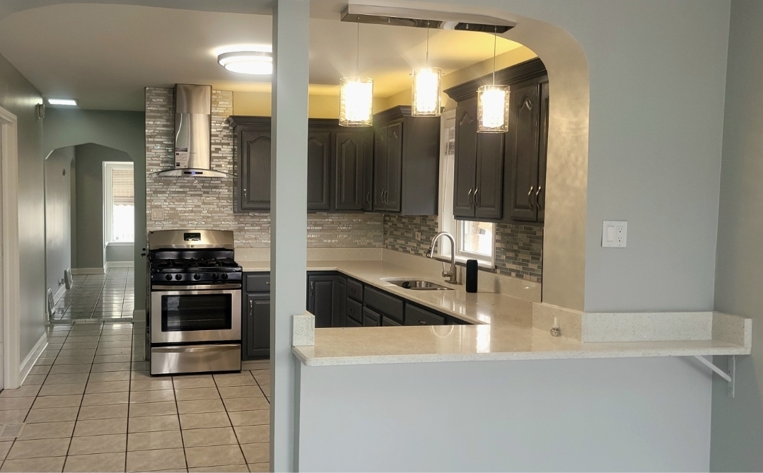 4758 S CAMPBELL Avenue, Chicago, IL 60632