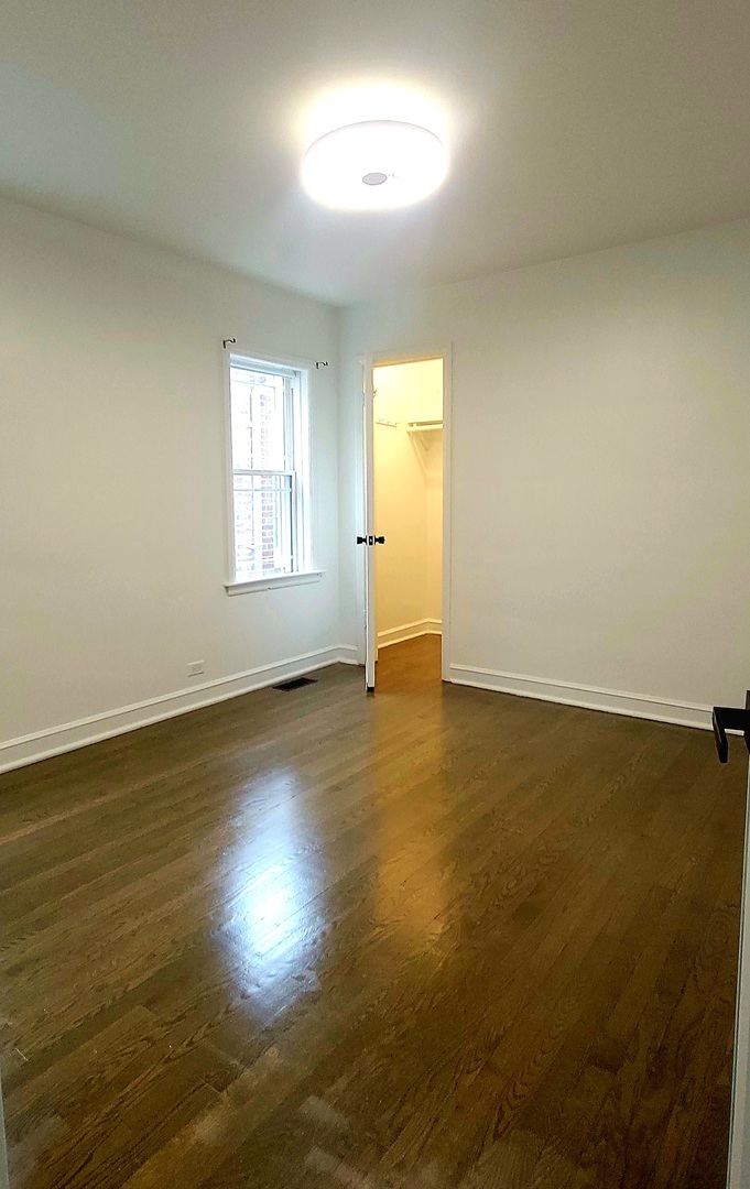 4758 S CAMPBELL Avenue, Chicago, IL 60632