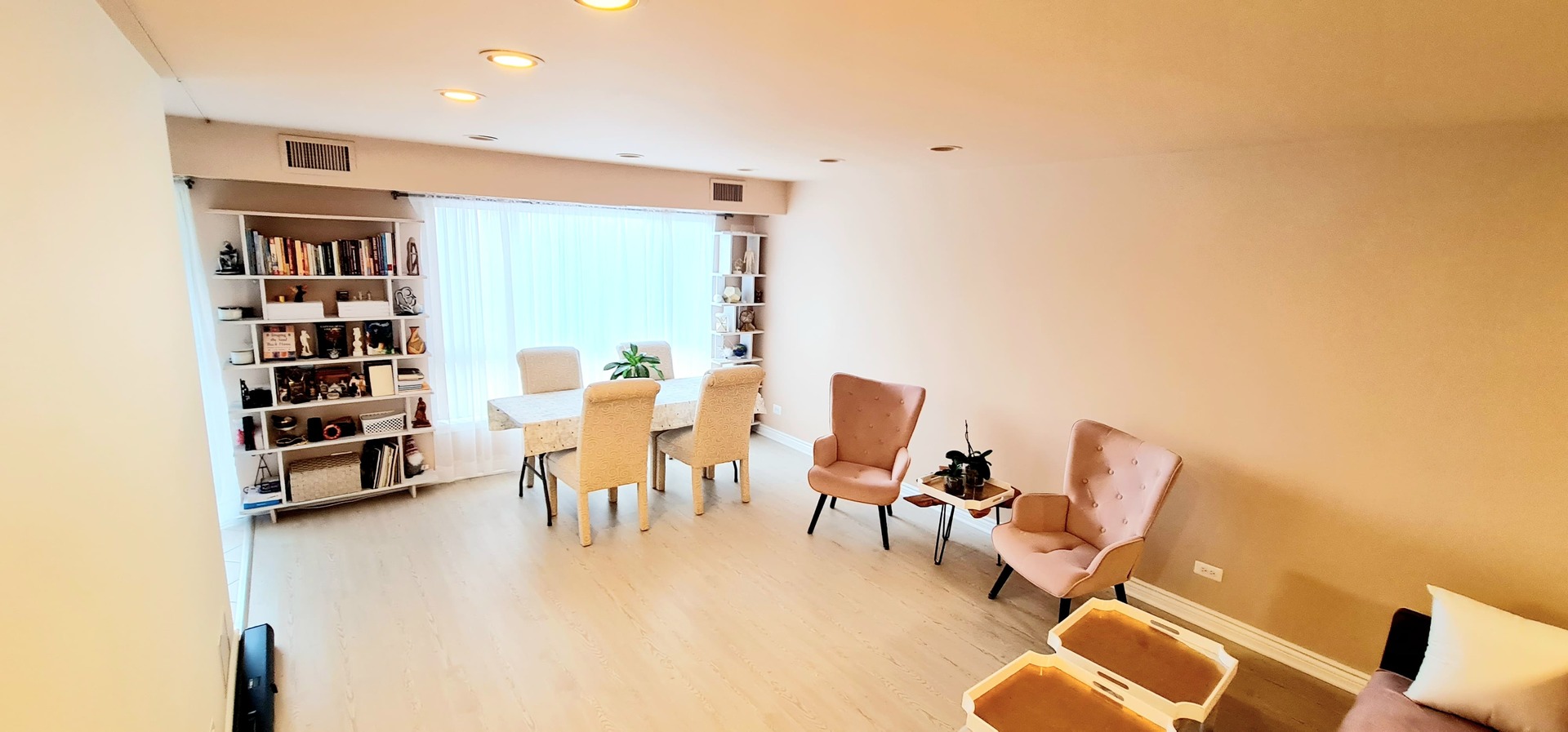 3700 Capri Court #206, Glenview, IL 60025