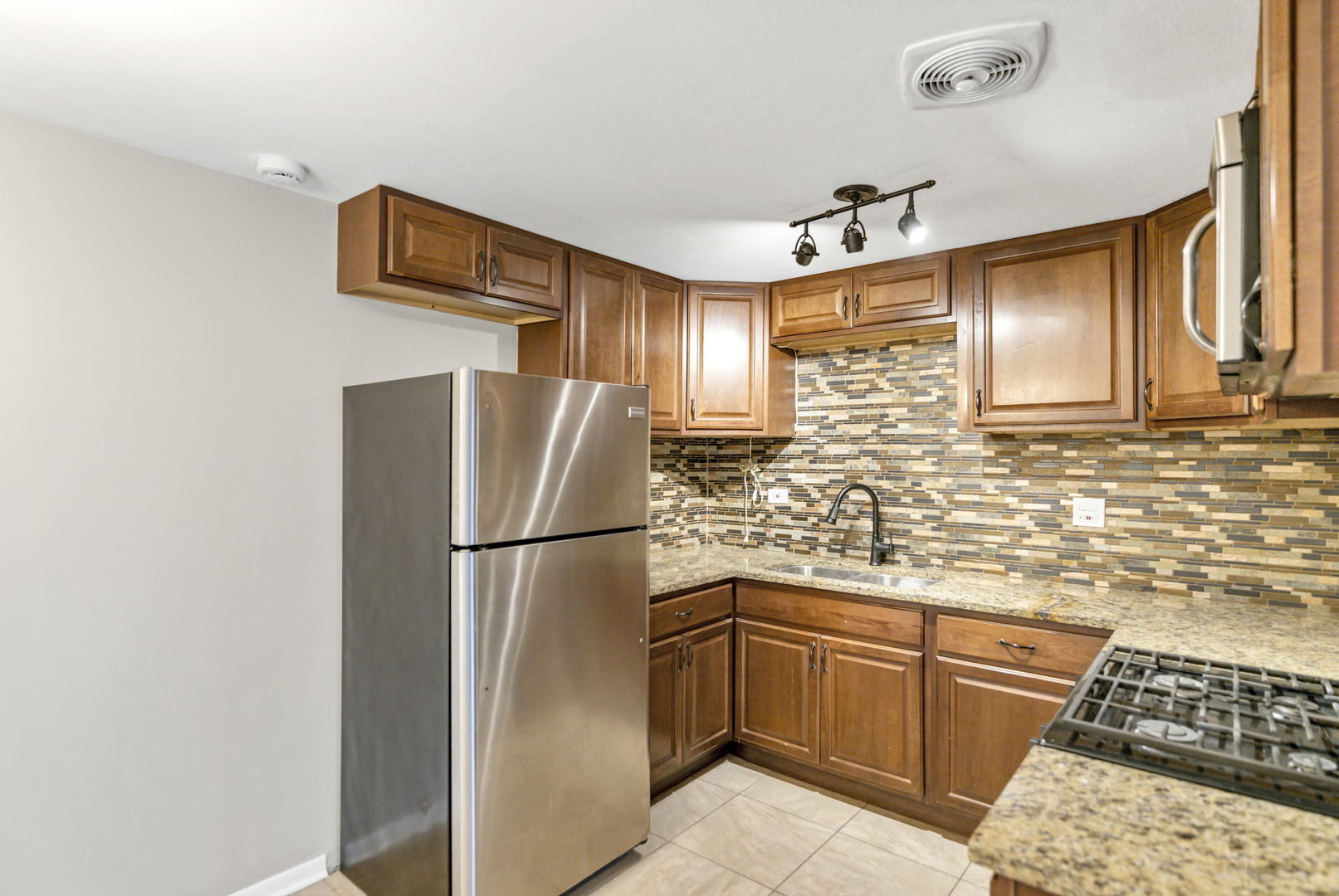 1321 Yarmouth Court #1321, Schaumburg, IL 60193