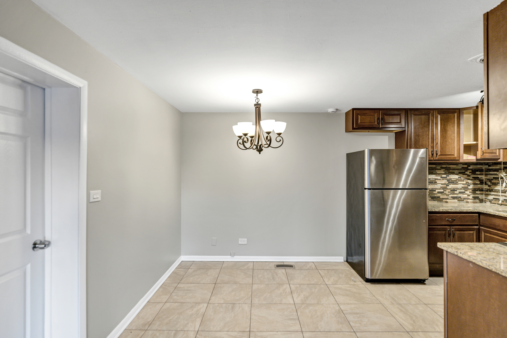 1321 Yarmouth Court #1321, Schaumburg, IL 60193