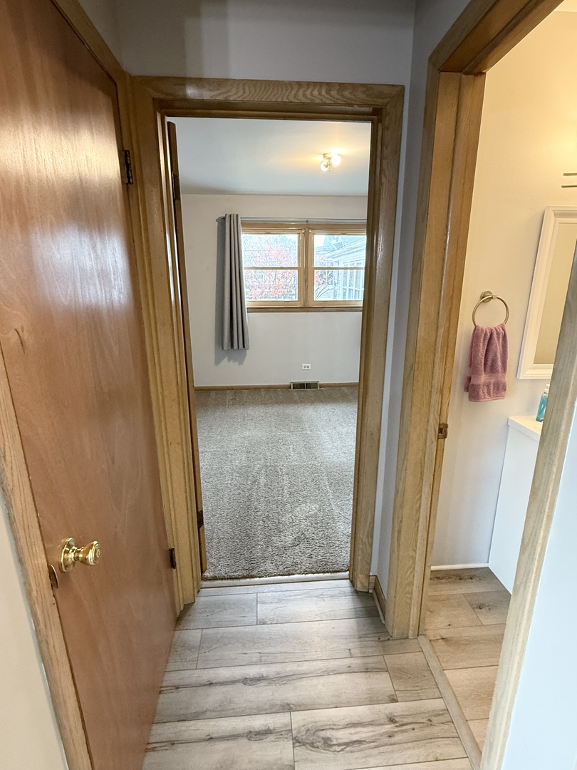 2656 W 98th Place, Evergreen Park, IL 60805