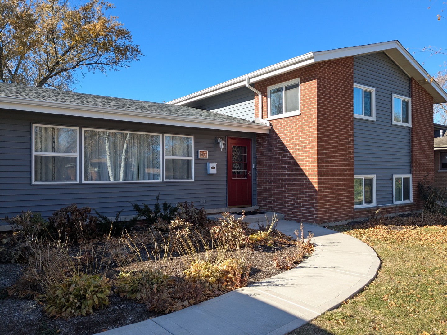 6 S Waterman Avenue, Arlington Heights, IL 60004