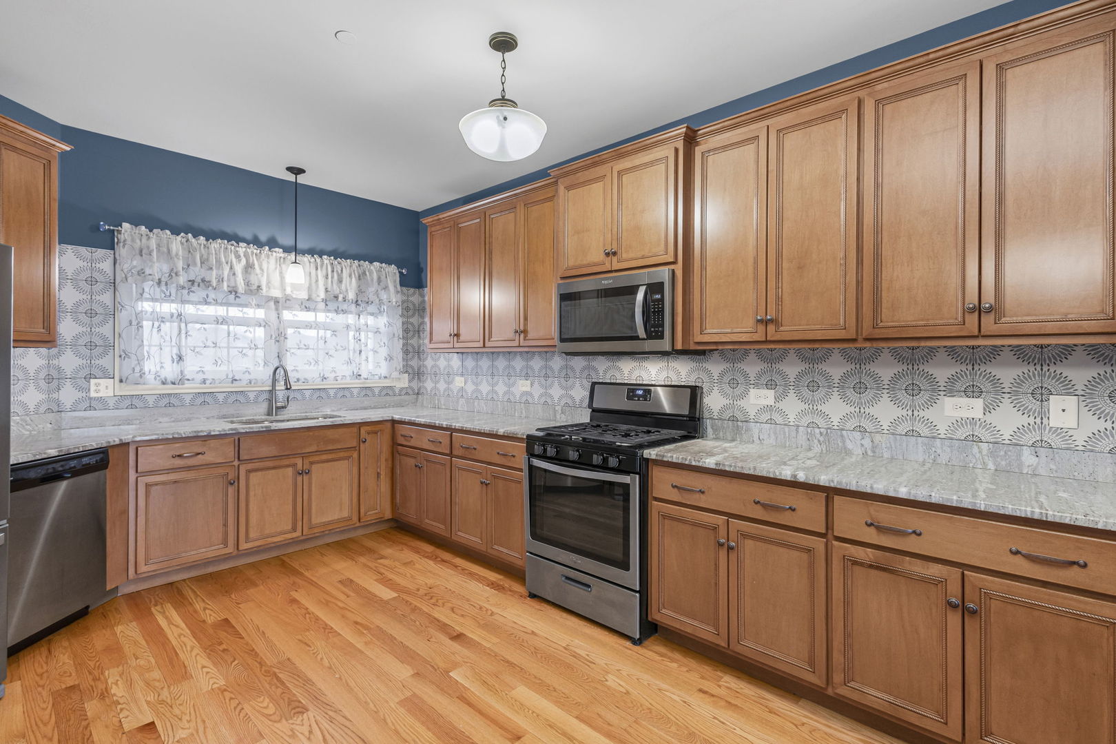 19758 Sunset Court, Tinley Park, IL 60487