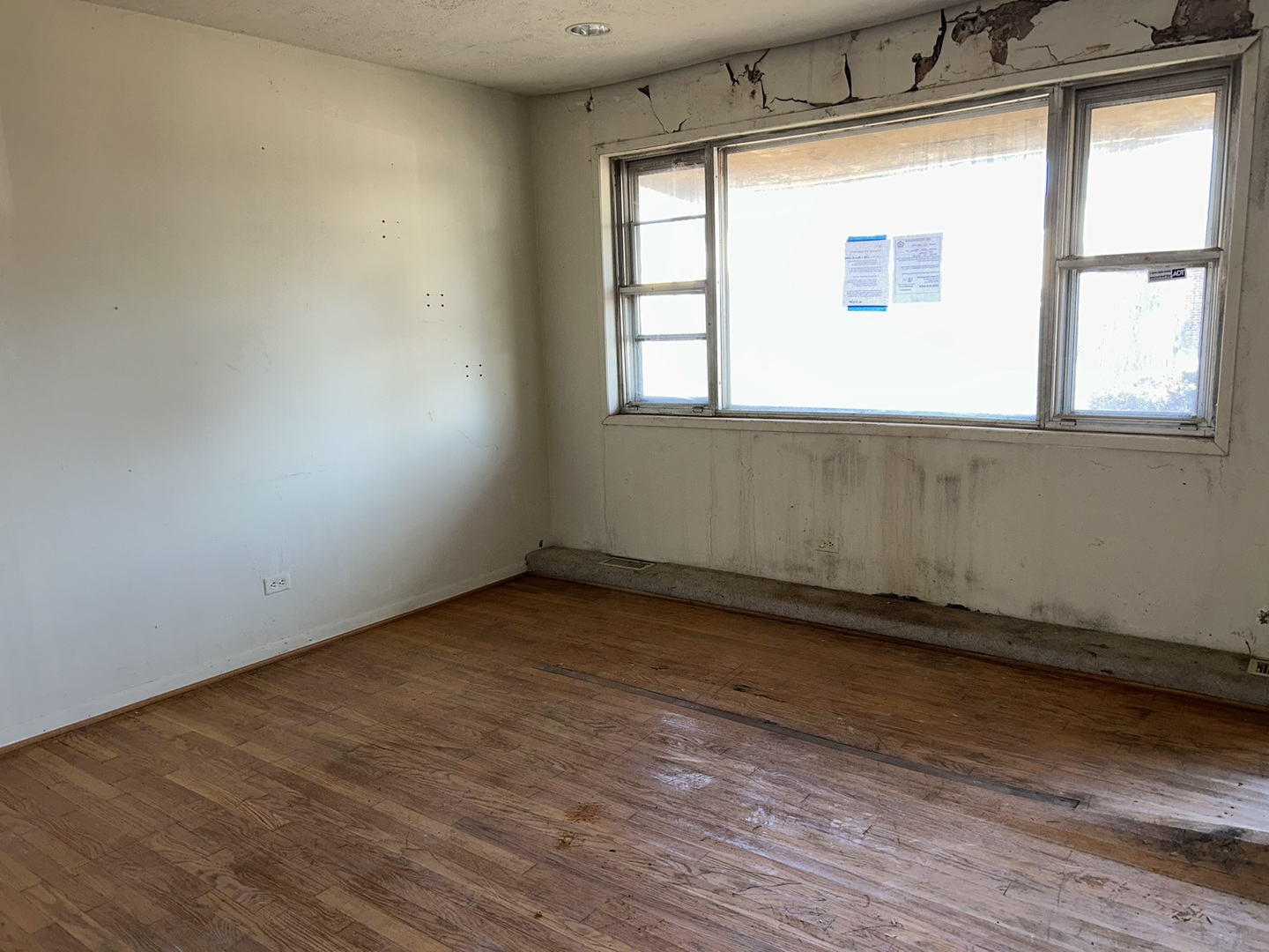 11554 S Peoria Street, Chicago, IL 60643