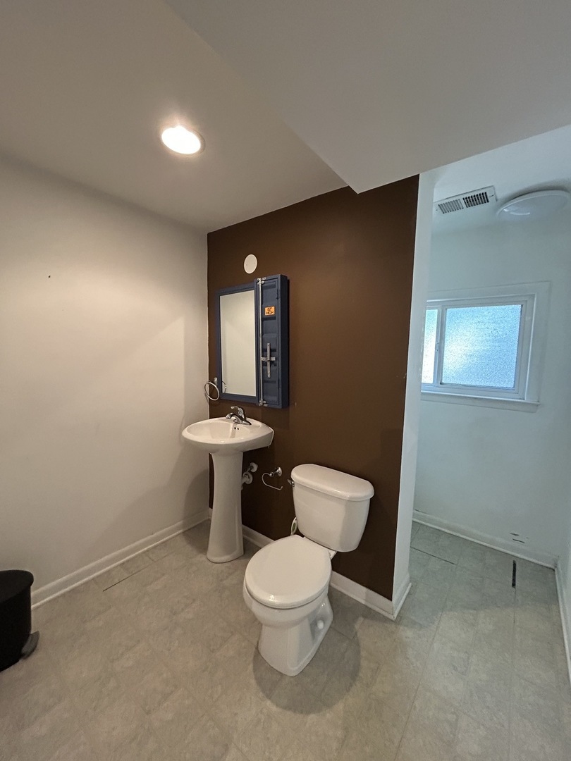 538 S 7TH Street, West Dundee, IL 60118