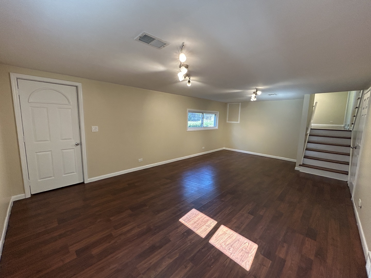 538 S 7TH Street, West Dundee, IL 60118