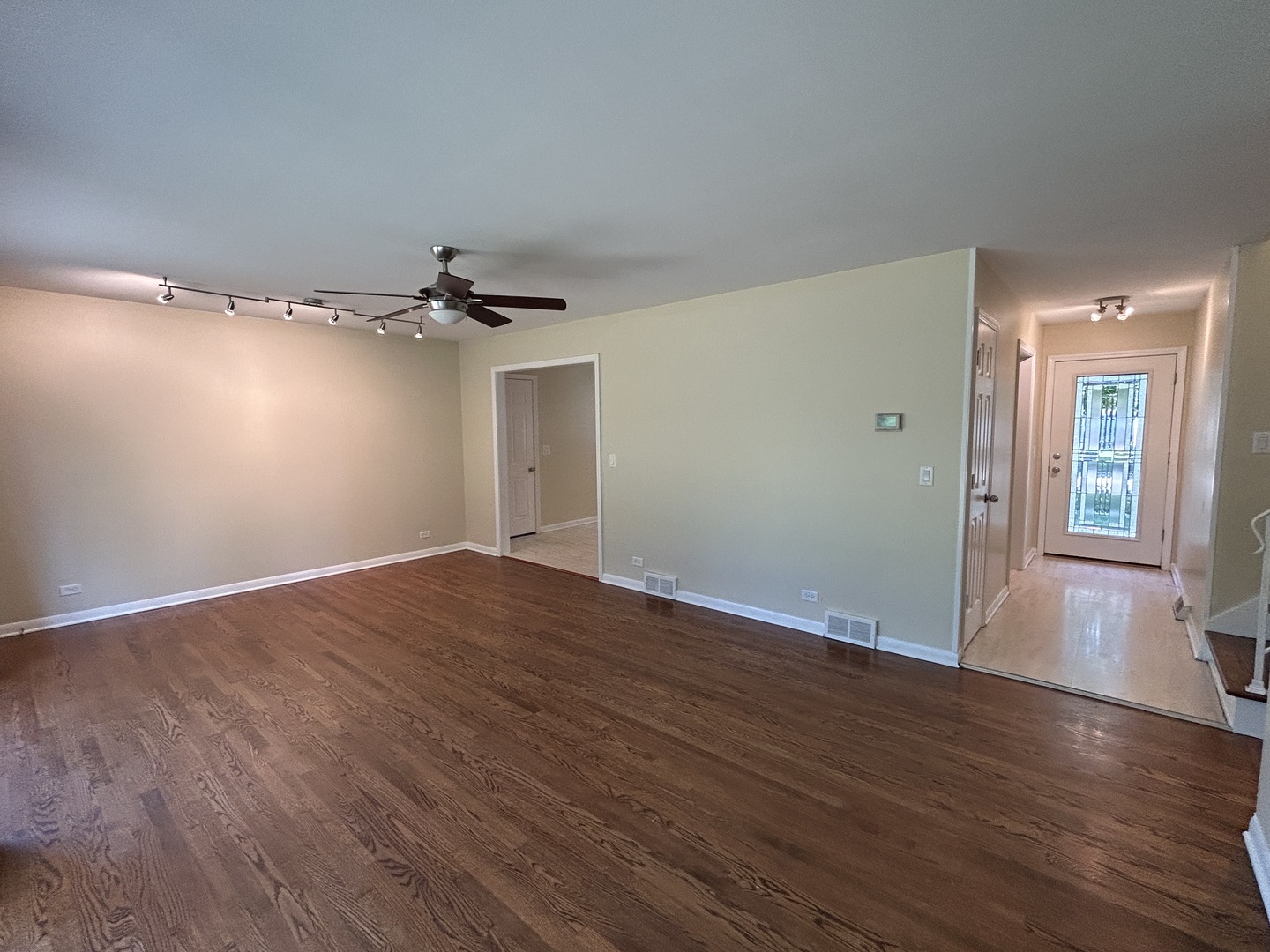 538 S 7TH Street, West Dundee, IL 60118