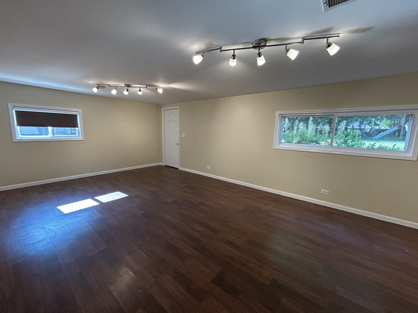 538 S 7TH Street, West Dundee, IL 60118