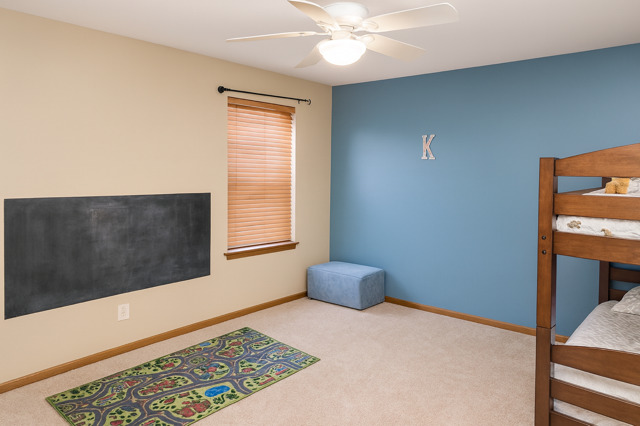 406 Juniper Drive, North Aurora, IL 60542