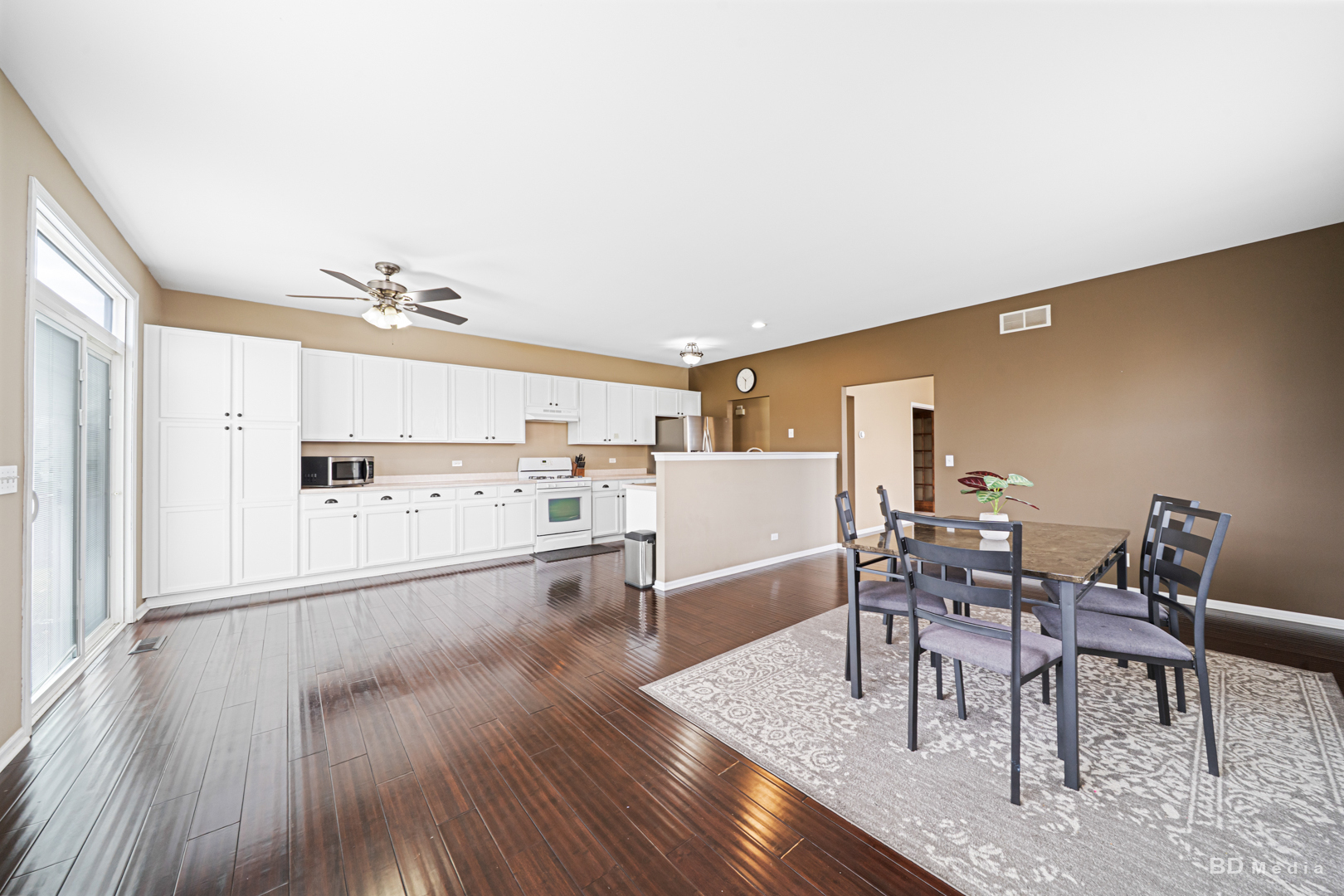 1811 Bluestem Circle, Aurora, IL 60504